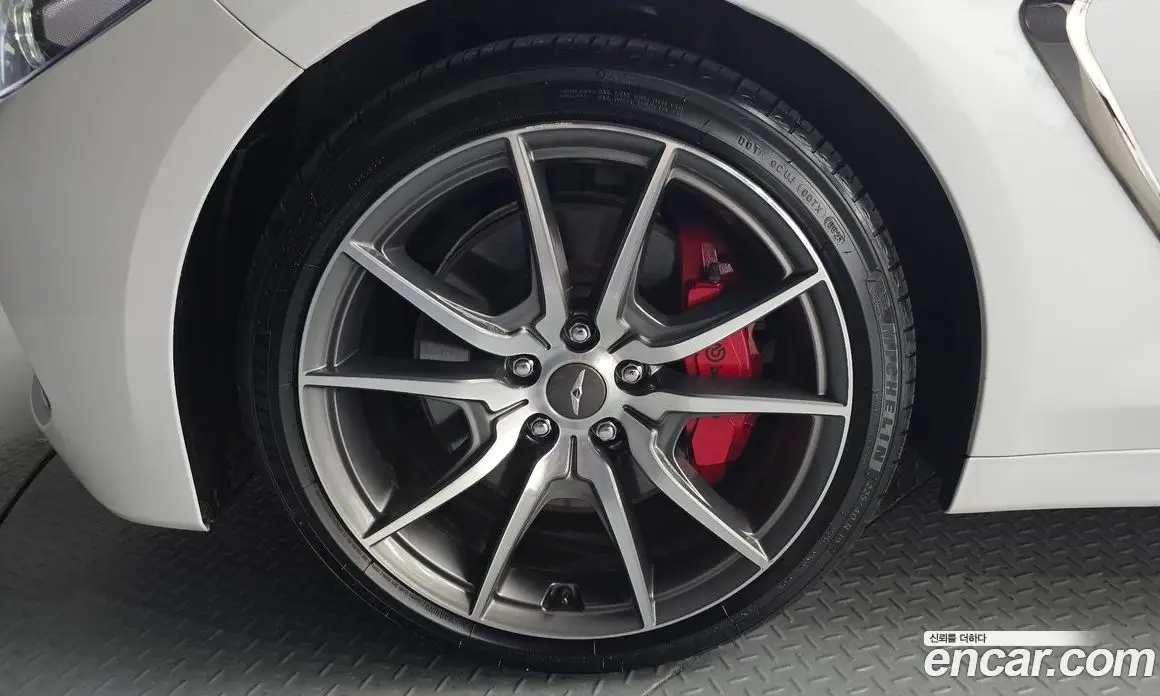 Genesis G70 2019 2.0 автомат (гидро), фото 5 Genesis G70 2019 2.0 автомат (гидро), фото 5