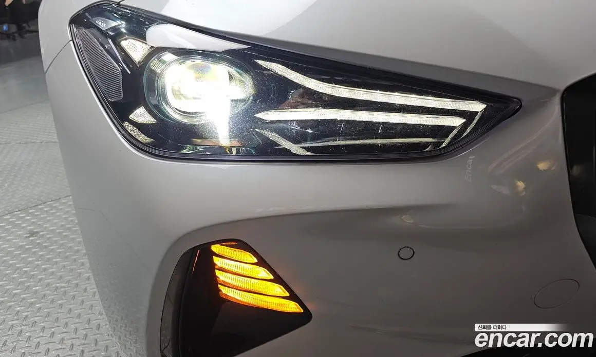 Genesis G70 2019 2.0 автомат (гидро), фото 8 Genesis G70 2019 2.0 автомат (гидро), фото 8