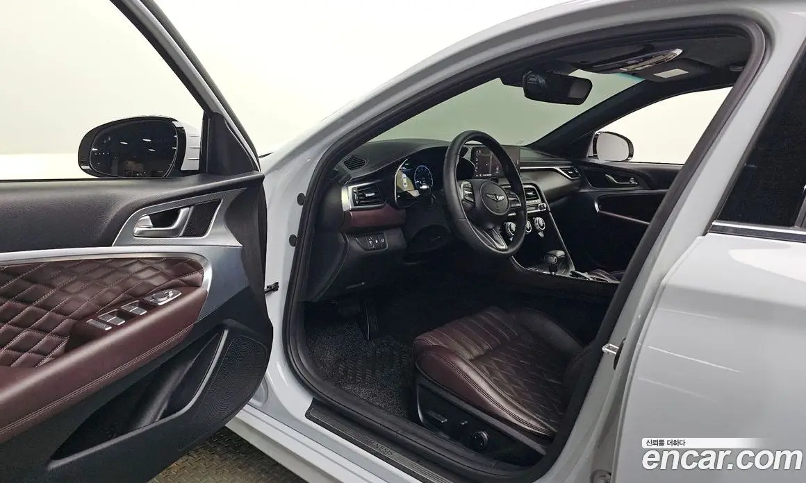 Genesis G70 2022 2.0 автомат (гидро), фото 13