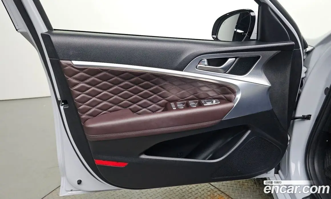 Genesis G70 2022 2.0 автомат (гидро), фото 14