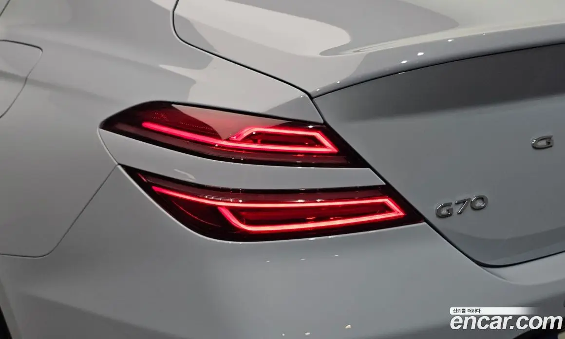 Genesis G70 2022 2.0 автомат (гидро), фото 9