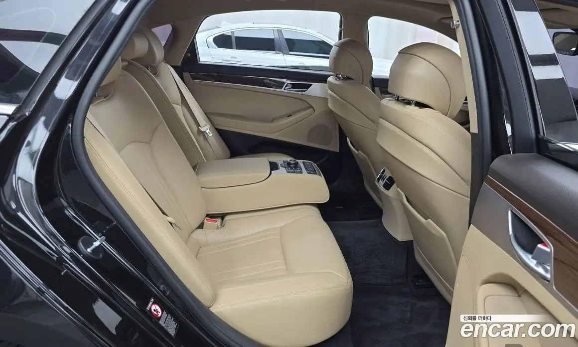 Genesis G80 2019 3.3 автомат (гидро), фото 17 Genesis G80 2019 3.3 автомат (гидро), фото 17