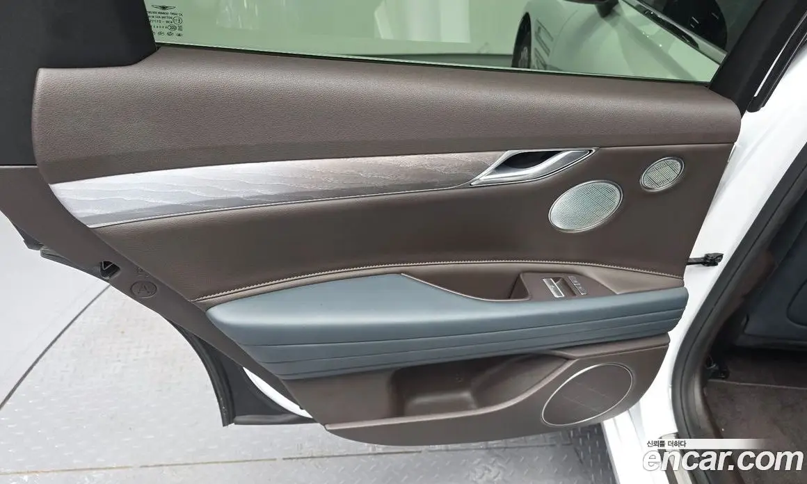 Genesis G80 2023 0.2 автомат (гидро), фото 15