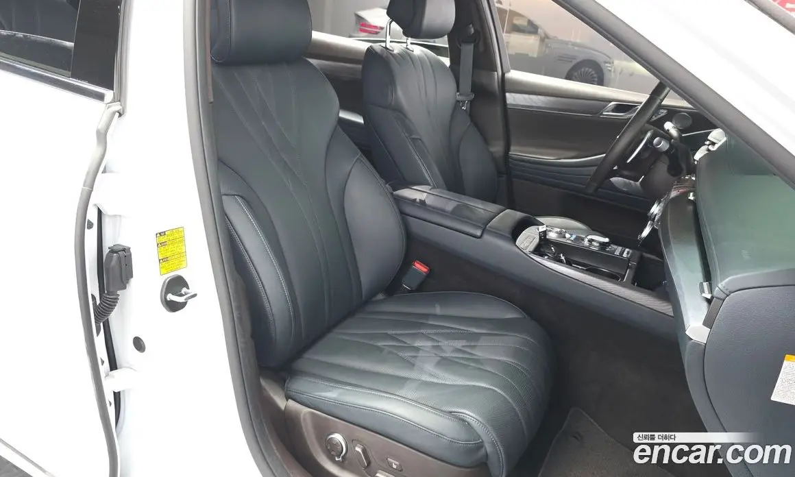 Genesis G80 2023 0.2 автомат (гидро), фото 16