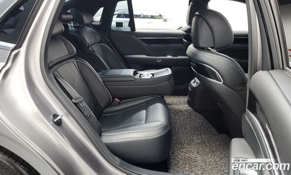 Genesis G90 2023 3.5 автомат (гидро), фото 17 Genesis G90 2023 3.5 автомат (гидро), фото 17