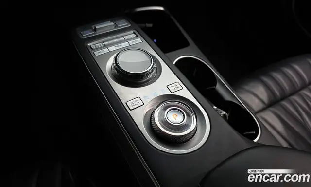Genesis GV70 2021 2.5 автомат (гидро), миниатюра 11 Genesis GV70 2021 2.5 автомат (гидро), миниатюра 11
