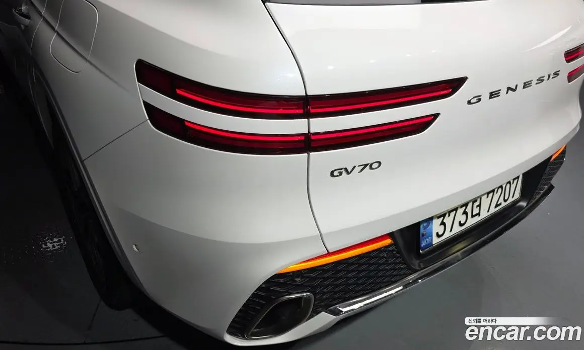 Genesis GV70 2021 2.5 автомат (гидро), фото 8 Genesis GV70 2021 2.5 автомат (гидро), фото 8