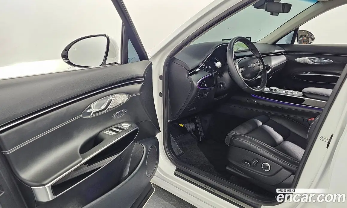 Genesis GV70 2024 2.5 автомат (гидро), фото 13 Genesis GV70 2024 2.5 автомат (гидро), фото 13
