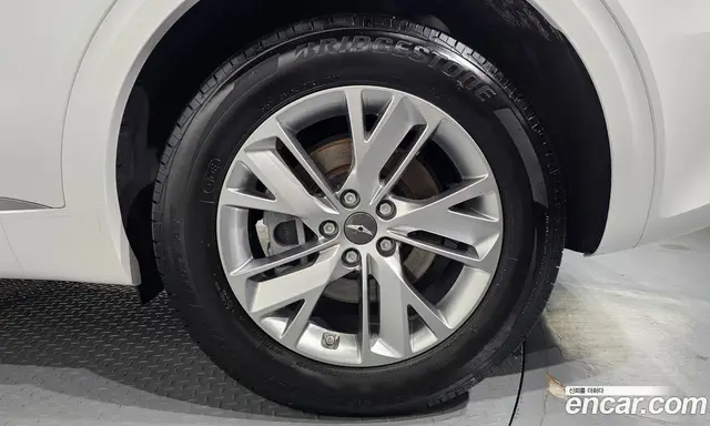 Genesis GV70 2024 2.5 автомат (гидро), миниатюра 7 Genesis GV70 2024 2.5 автомат (гидро), миниатюра 7
