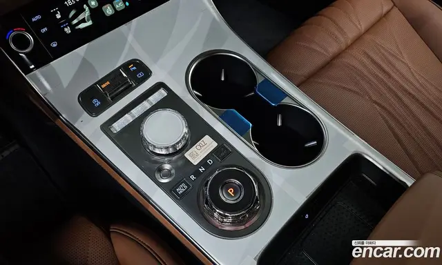 Genesis GV70 2026 2.5 автомат (гидро), миниатюра 12