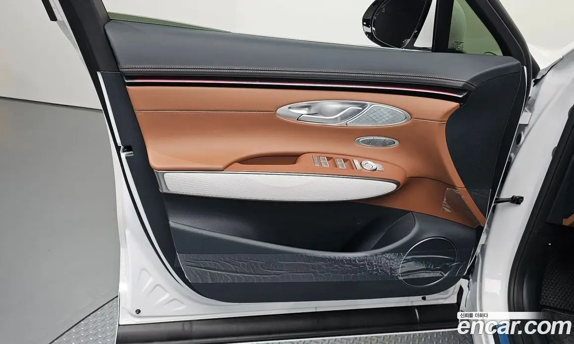Genesis GV70 2026 2.5 автомат (гидро), фото 14