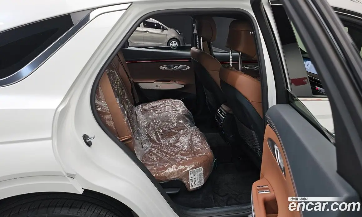 Genesis GV70 2026 2.5 автомат (гидро), фото 17