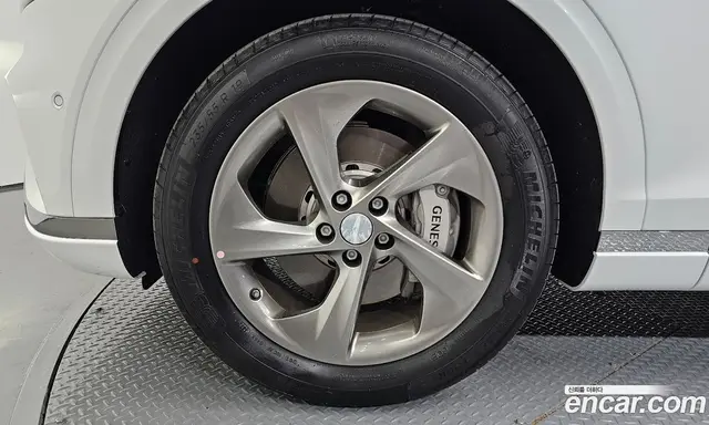 Genesis GV70 2026 2.5 автомат (гидро), миниатюра 5