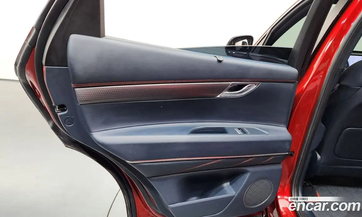 Genesis GV80 2024 2.5 автомат (гидро), фото 15 Genesis GV80 2024 2.5 автомат (гидро), фото 15