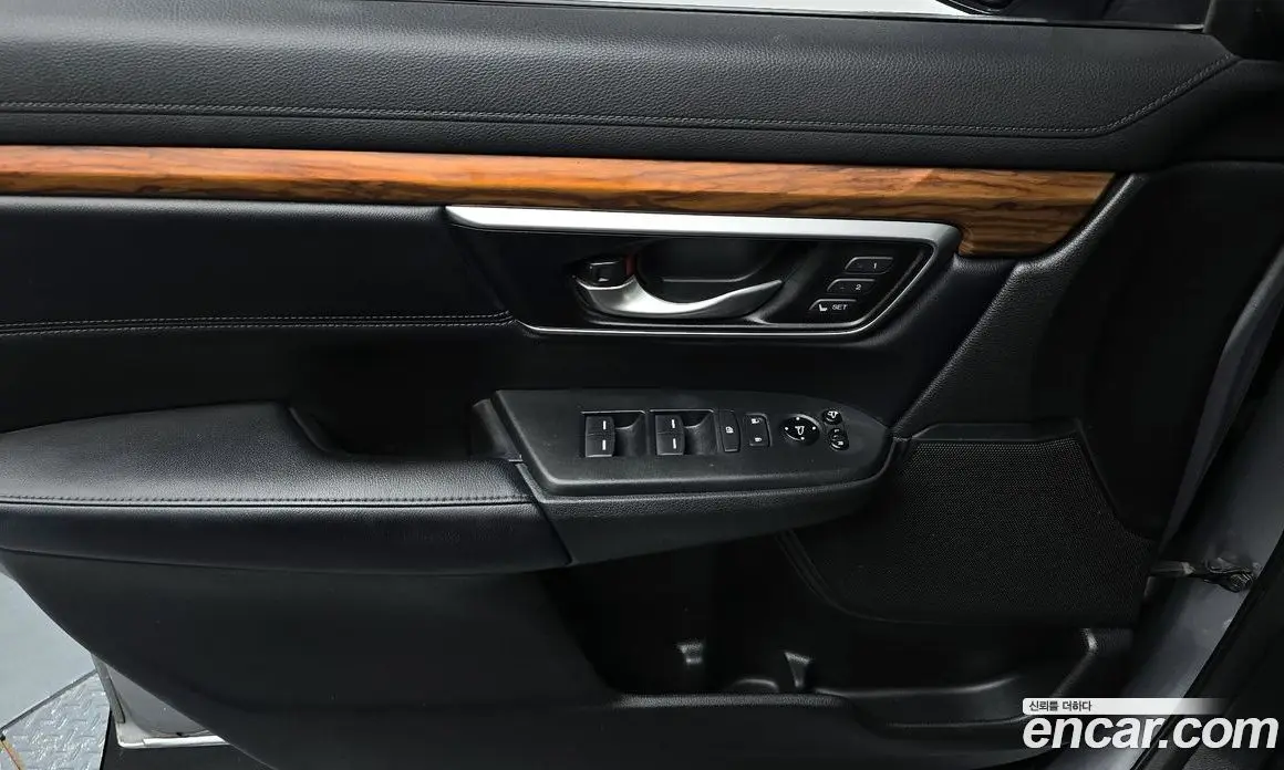 Honda CR-V 2017 1.5 автомат (гидро), фото 13