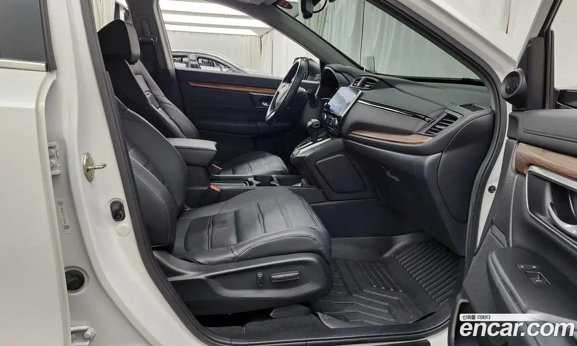 Honda CR-V 2019 1.5 автомат (гидро), фото 17