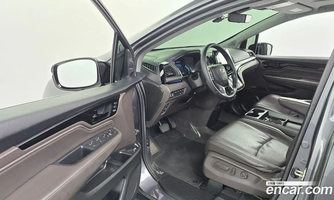 Honda Odyssey 2020 3.5 автомат (гидро), фото 13