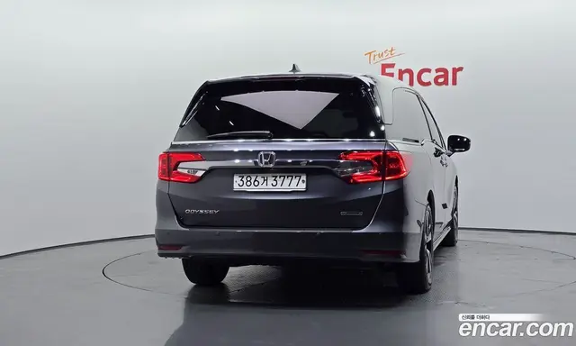 Honda Odyssey 2020 3.5 автомат (гидро), миниатюра 4