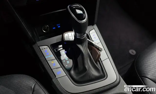 Hyundai Avante 2016 1.6 автомат (гидро), миниатюра 12