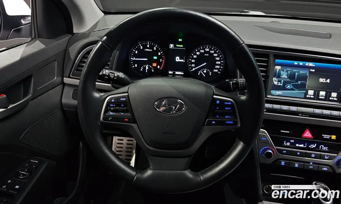 Hyundai Avante 2016 1.6 автомат (гидро), фото 19 Hyundai Avante 2016 1.6 автомат (гидро), фото 19