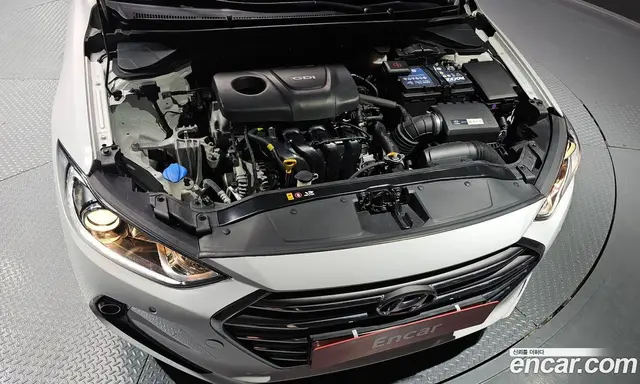 Hyundai Avante 2016 1.6 автомат (гидро), миниатюра 6 Hyundai Avante 2016 1.6 автомат (гидро), миниатюра 6