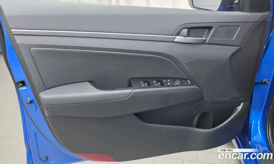 Hyundai Avante 2017 1.6 автомат (гидро), фото 14