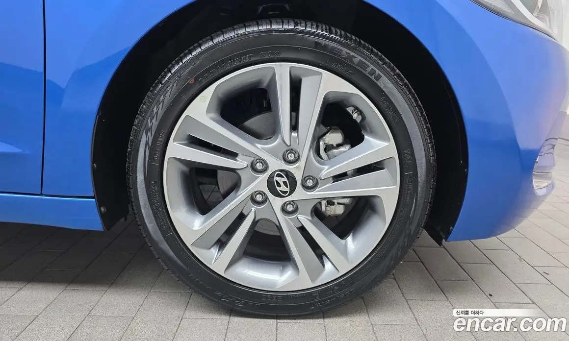 Hyundai Avante 2017 1.6 автомат (гидро), фото 7