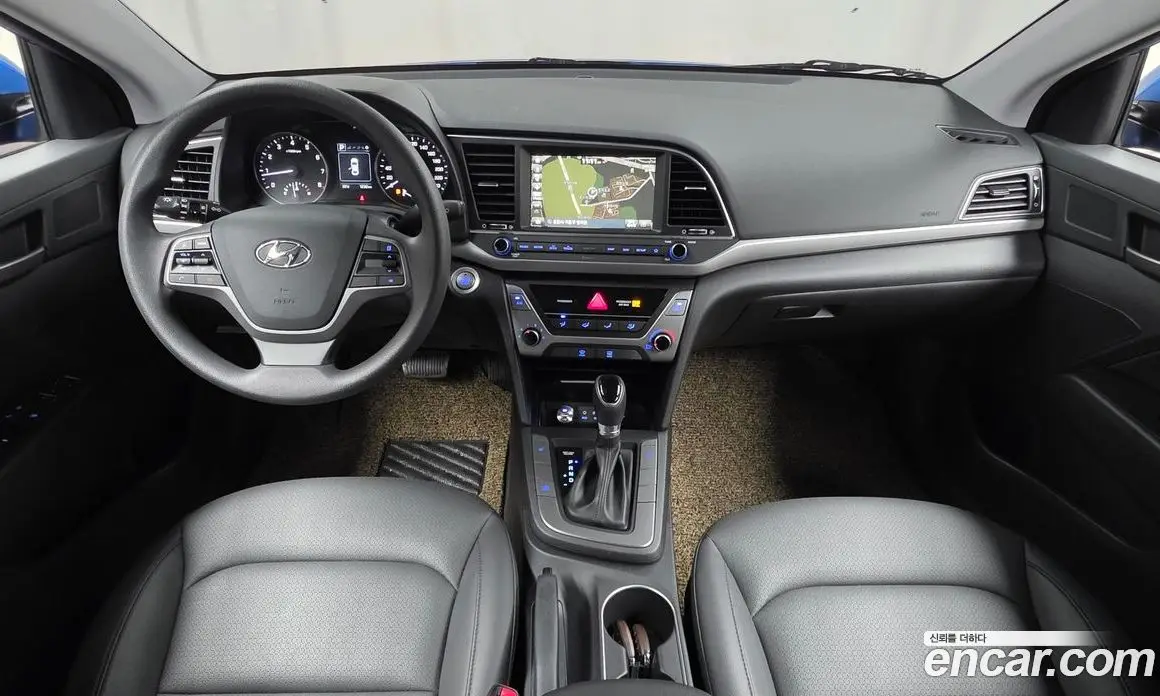 Hyundai Avante 2017 1.6 автомат (гидро), фото 10