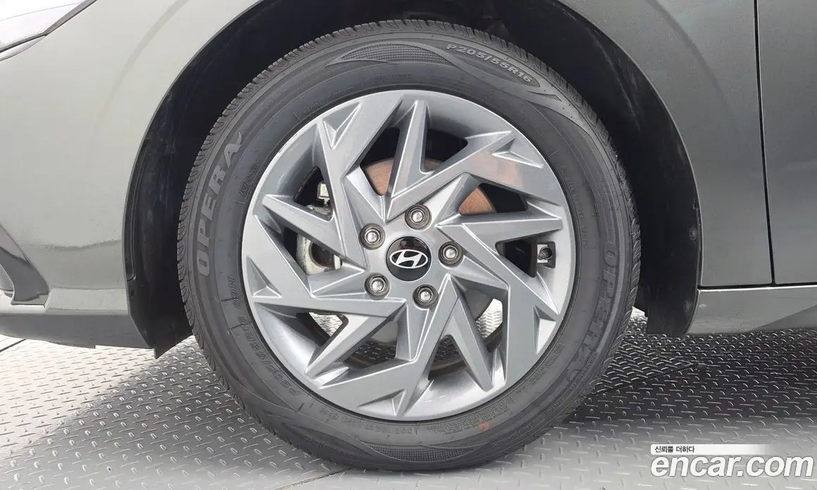 Hyundai Avante 2024 1.6 автомат (гидро), фото 5 Hyundai Avante 2024 1.6 автомат (гидро), фото 5