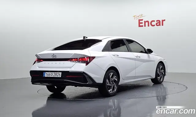 Hyundai Avante, 2025, 7 800 км