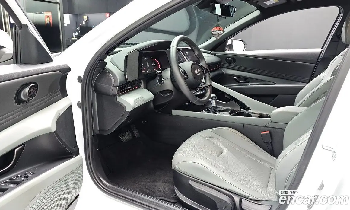 Hyundai Avante 2025 1.6 автомат (гидро), фото 12 Hyundai Avante 2025 1.6 автомат (гидро), фото 12