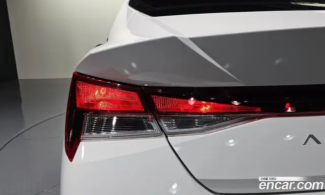 Hyundai Avante 2025 1.6 автомат (гидро), миниатюра 8 Hyundai Avante 2025 1.6 автомат (гидро), миниатюра 8