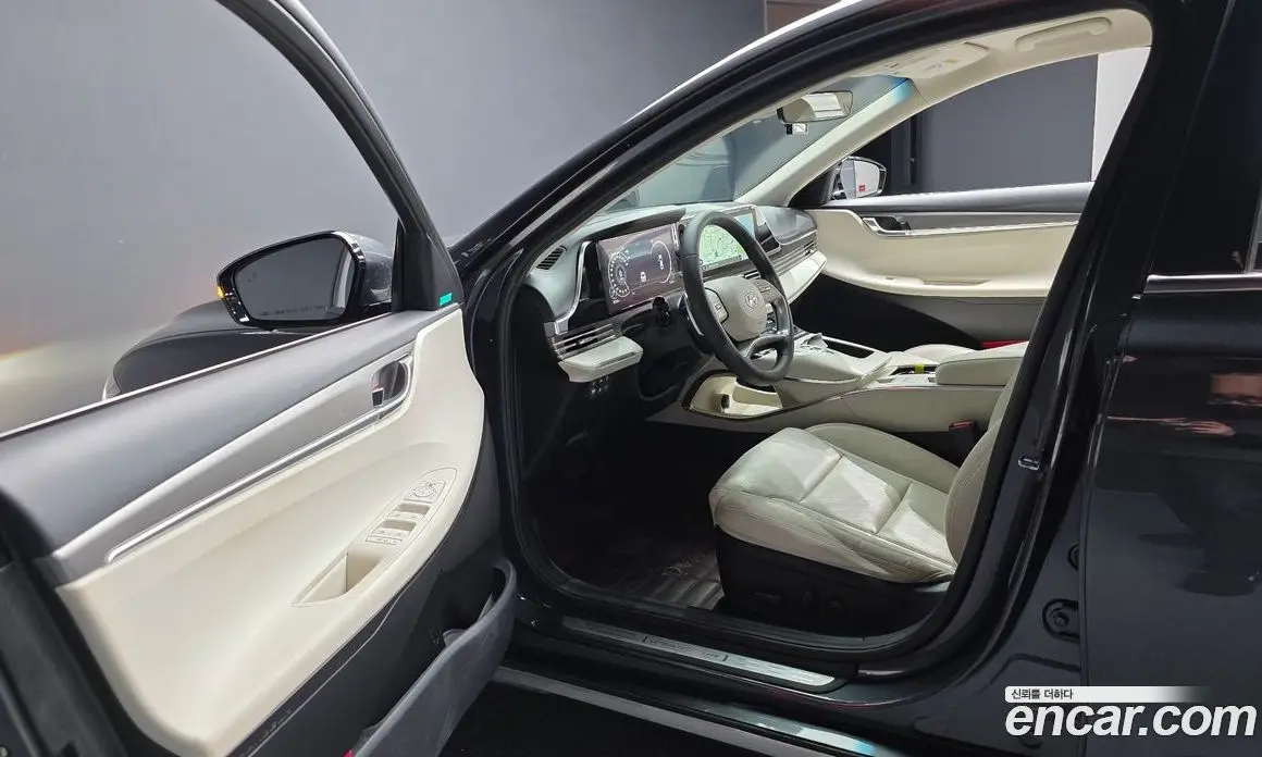 Hyundai Grandeur 2022 2.5 автомат (гидро), фото 13 Hyundai Grandeur 2022 2.5 автомат (гидро), фото 13