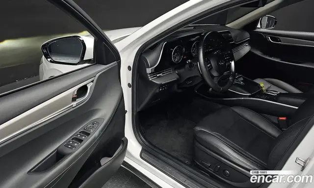 Hyundai Grandeur 2022 3.0 автомат (гидро), миниатюра 12