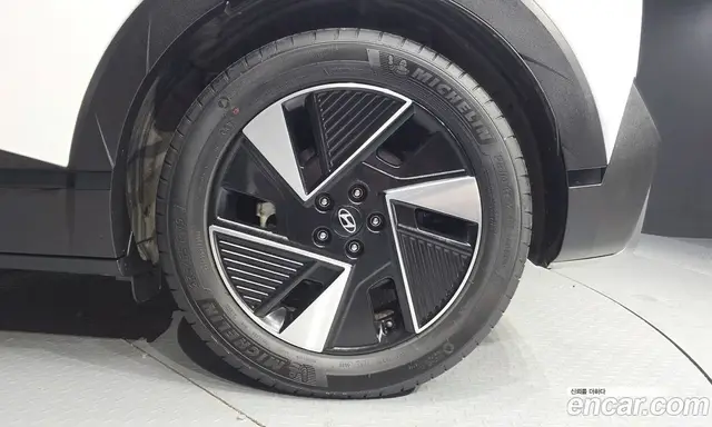 Hyundai Ioniq 5 2024 0.1 автомат (гидро), миниатюра 7