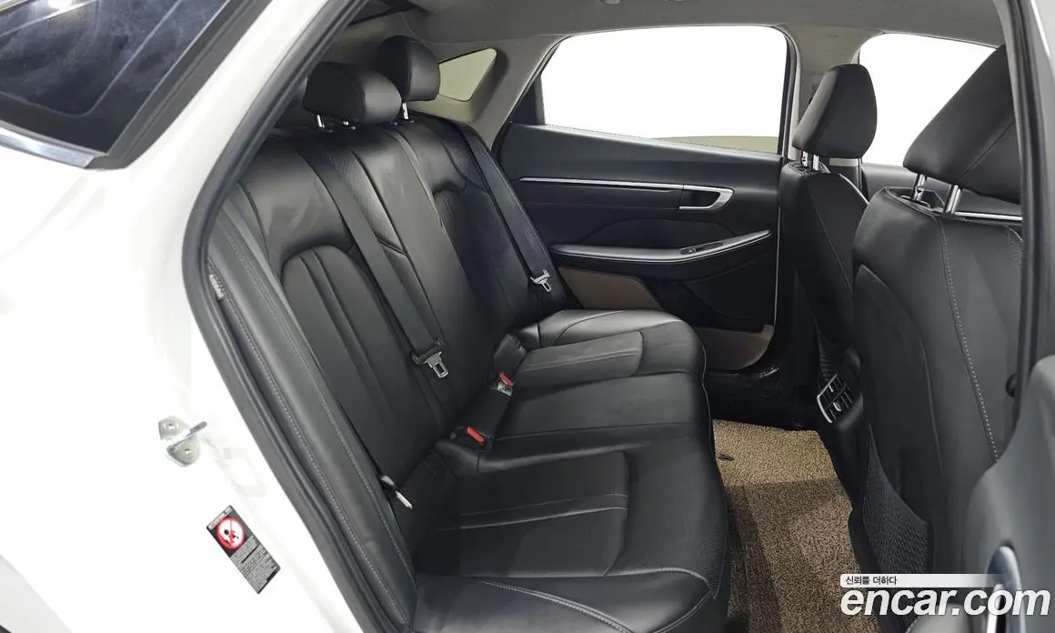 Hyundai Sonata 2022 2.0 автомат (гидро), фото 18