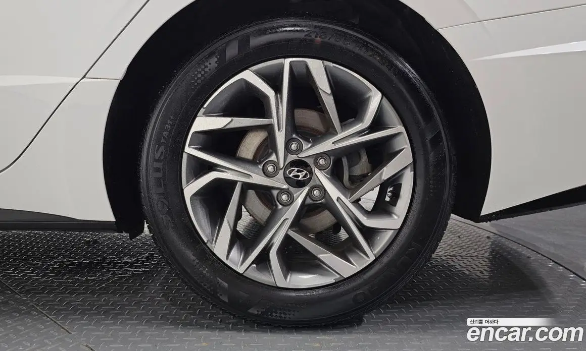 Hyundai Sonata 2022 2.0 автомат (гидро), фото 7