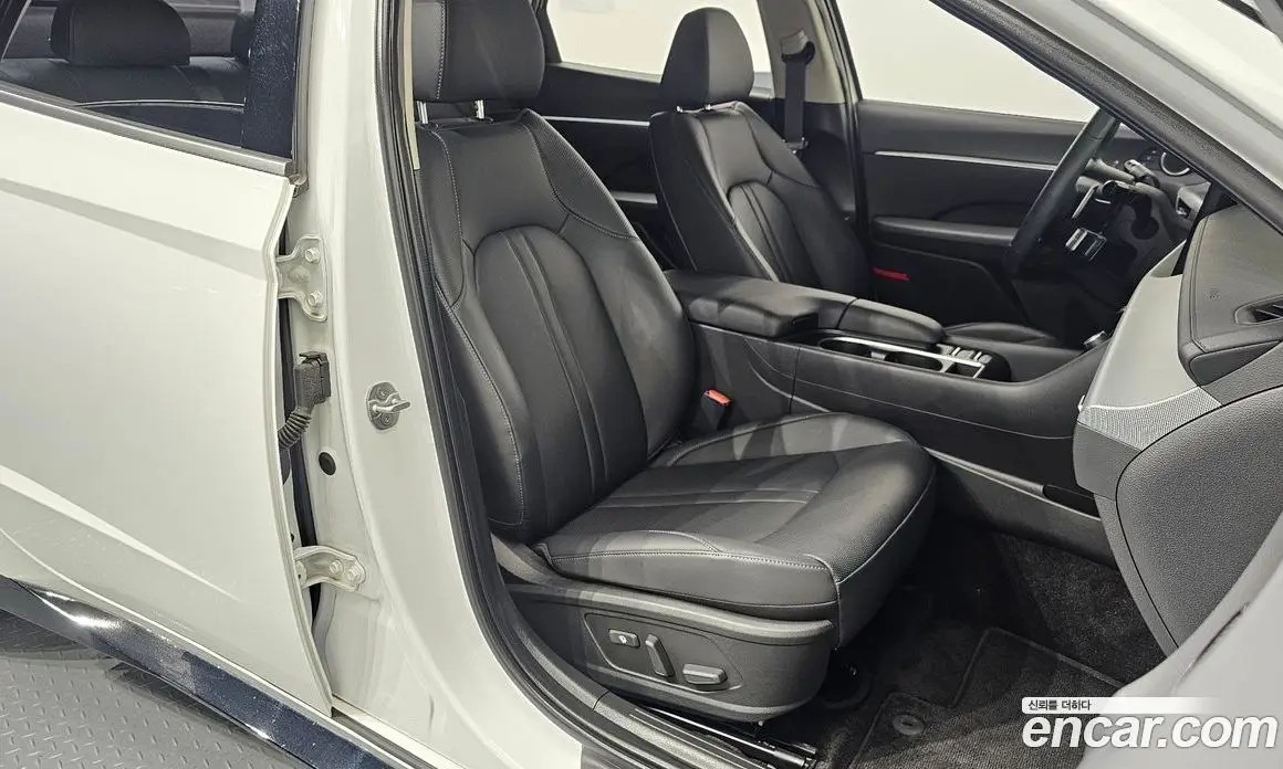 Hyundai Sonata 2024 1.6 автомат (гидро), фото 17 Hyundai Sonata 2024 1.6 автомат (гидро), фото 17