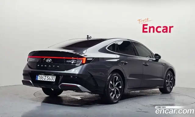 Hyundai Sonata 2024 2.0 автомат (гидро), миниатюра 2