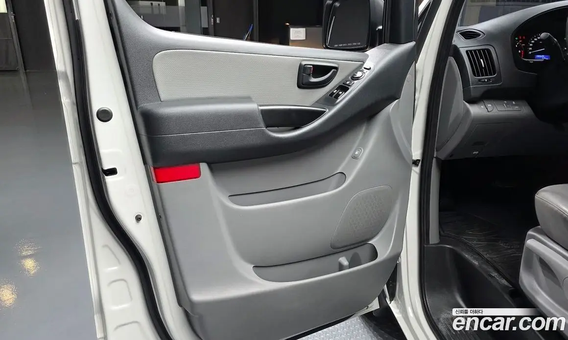 Hyundai Starex 2020 2.5 автомат (гидро), фото 14