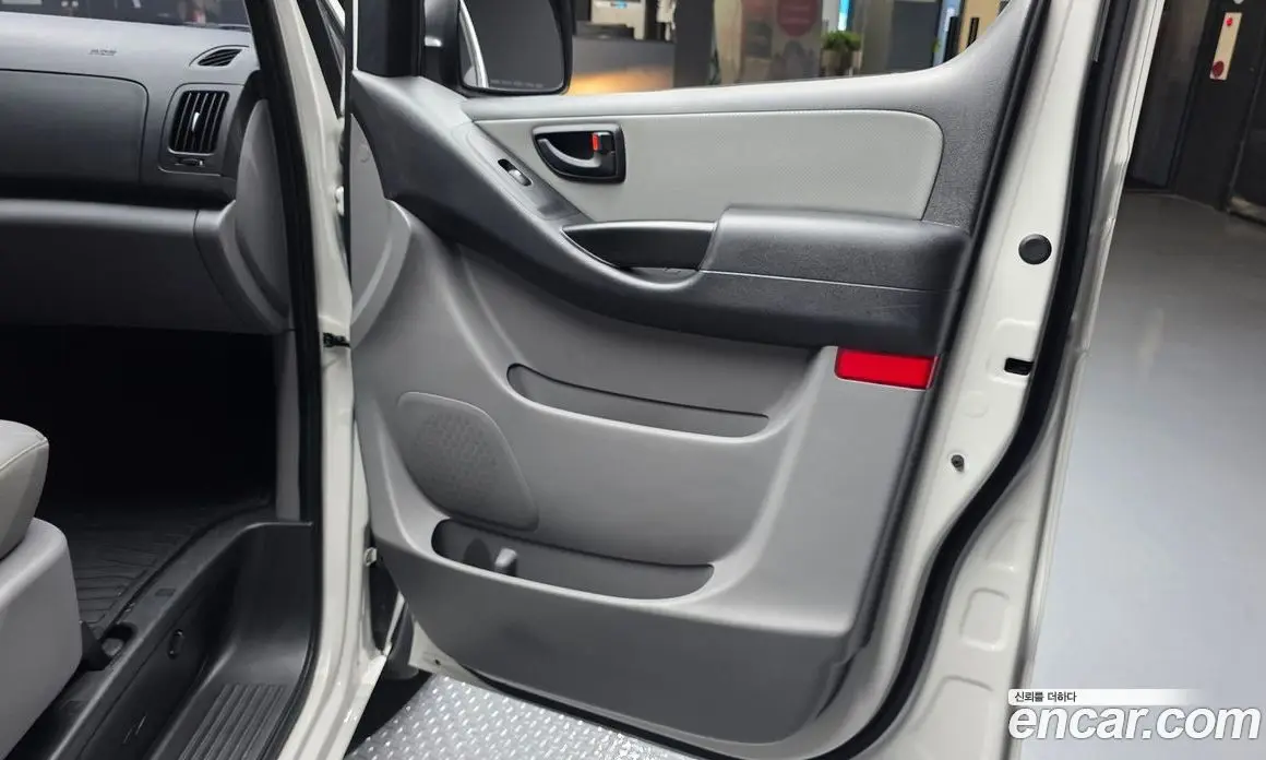 Hyundai Starex 2020 2.5 автомат (гидро), фото 15