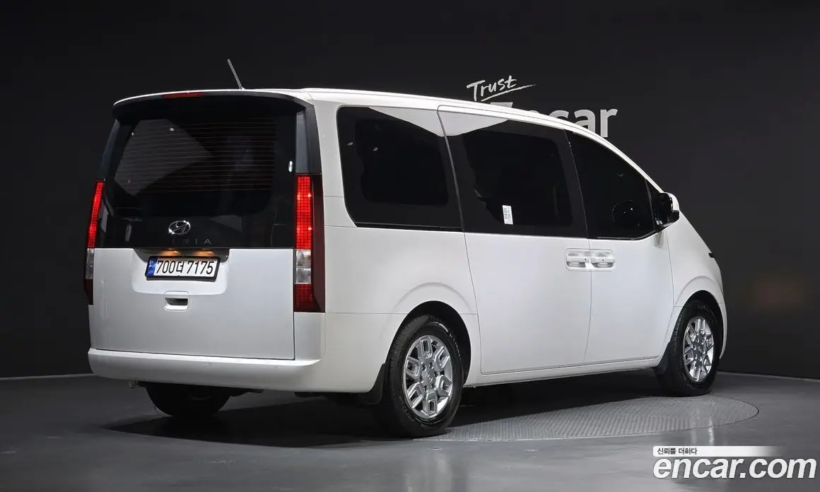 Hyundai Staria 2022 2.2 автомат (гидро), фото 2 Hyundai Staria 2022 2.2 автомат (гидро), фото 2
