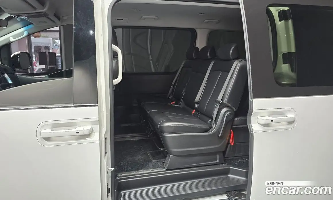 Hyundai Staria 2022 2.2 автомат (гидро), фото 17 Hyundai Staria 2022 2.2 автомат (гидро), фото 17