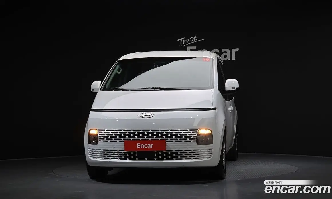 Hyundai Staria 2022 2.2 автомат (гидро), фото 3 Hyundai Staria 2022 2.2 автомат (гидро), фото 3