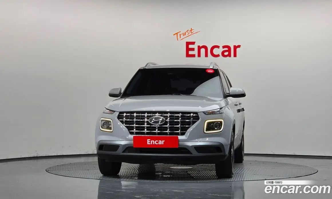 Hyundai Venue 2023 1.6 автомат (гидро), фото 3