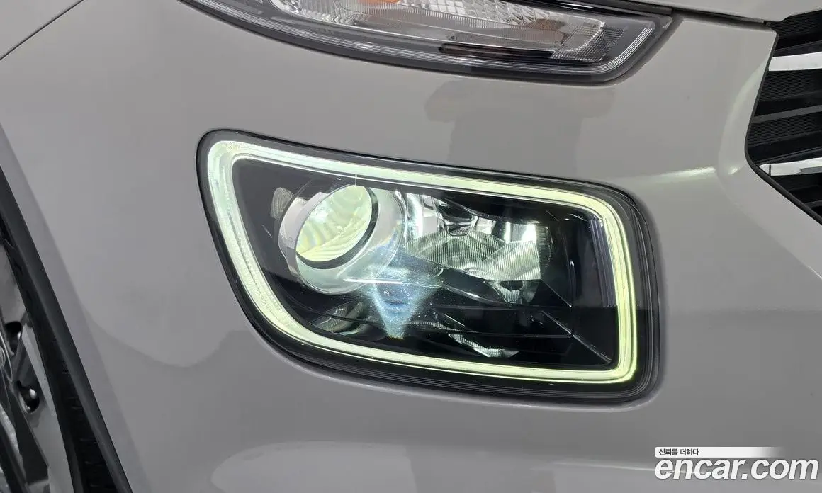 Hyundai Venue 2023 1.6 автомат (гидро), фото 8