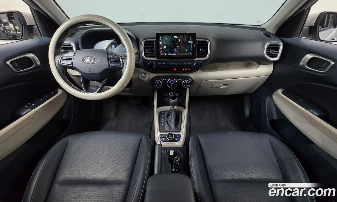 Hyundai Venue 2023 1.6 автомат (гидро), фото 10