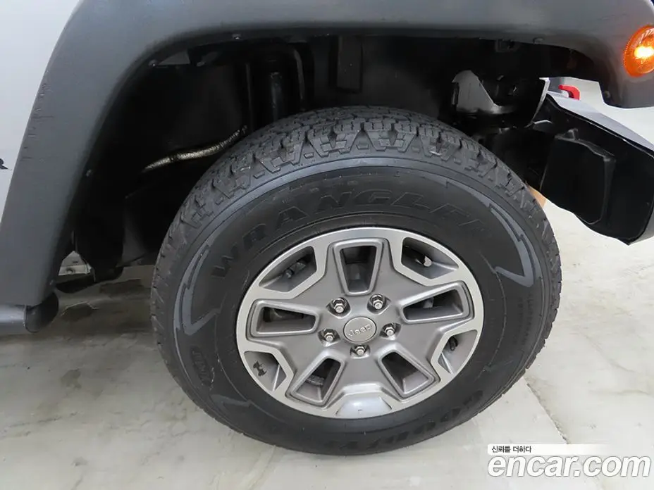Jeep Wrangler 2015 2.8 автомат (гидро), фото 20