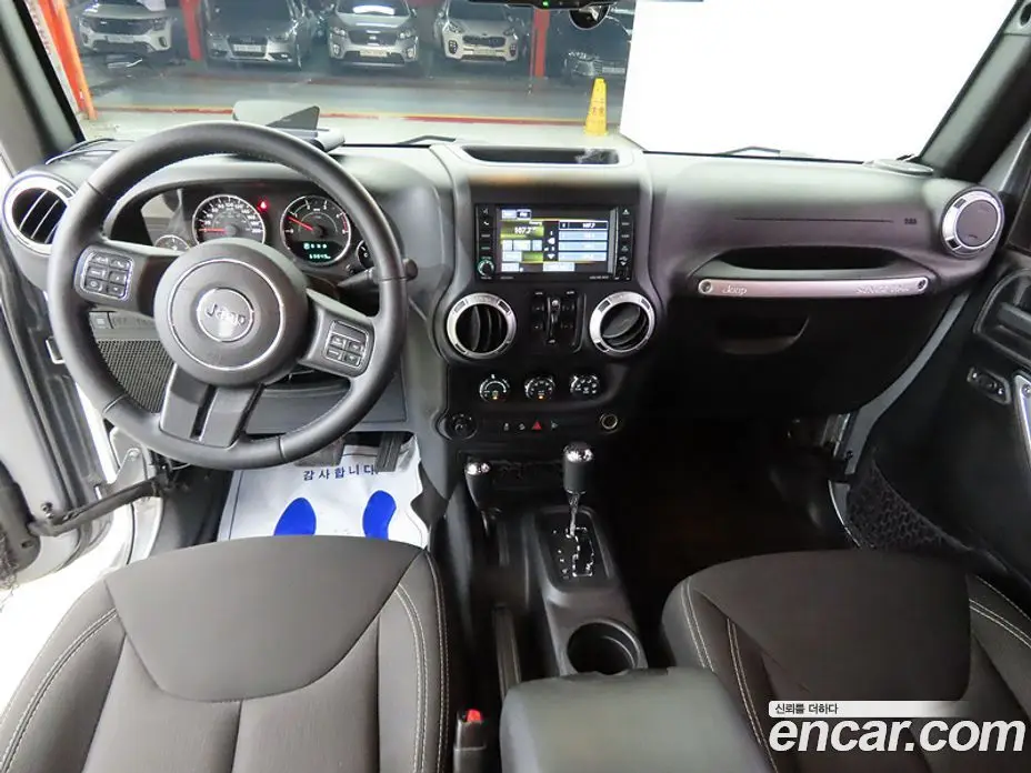Jeep Wrangler 2015 2.8 автомат (гидро), фото 7