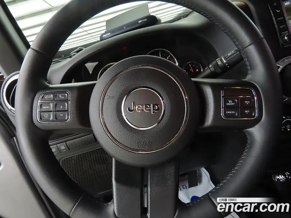 Jeep Wrangler 2015 2.8 автомат (гидро), фото 8